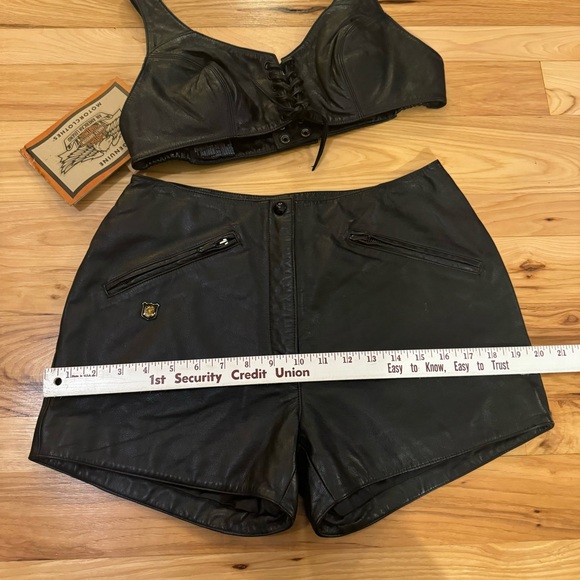 NWT Harley Davidson 100% Leather Corset Bra Top and Shorts Motor Clothes Set - Picture 15 of 16